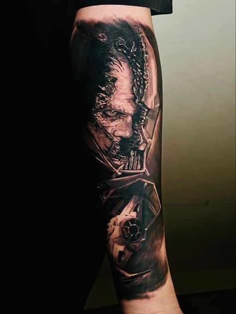 Darth Vader Sleeve Tattoo, Dark Side Star Wars Tattoo, Star Wars Arm Tattoo, Darth Vader Tattoos, Star Wars Sleeve Tattoo, Anakin Tattoo, Star Wars Sleeve, Sith Tattoo, Quad Tattoo