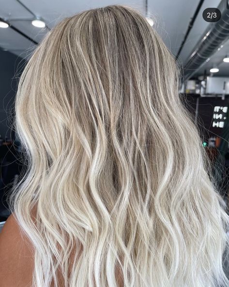 Blonde With Ashy Roots, Summer Blonde Hair With Root Smudge, Cool Vs Ashy Blonde, Blonde Hair Color Ideas Natural Looking, Thicker Blonde Highlights, Blonde Hair Color With Low Lights, Ashy Blonde With Root Smudge, Ashy Blonde Highlights On Blonde Hair, Ashy Light Blonde Hair