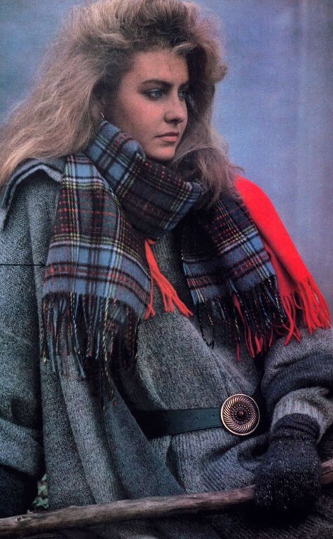 Echo, Glamour magazine, September 1984 80s Winter Fashion, 80s Scarf, 1980 Fashion, Fashion 1980s, 80 Fashion, 80’s Fashion, Fashion 80s, 80s And 90s Fashion, 20th Century Fashion