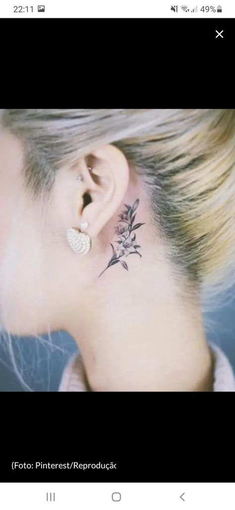 Waterlily Tattoos For Women, Tatoos Behind The Ear, Secret Tattoo, Behind Ear Tattoos, Lily Flower Tattoos, Finger Tattoo Designs, Spine Tattoos For Women, Lily Tattoo, Flower Ear