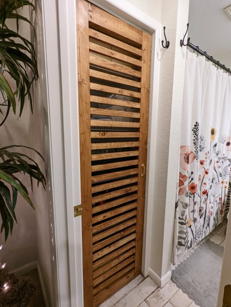 Slat Wall Cabinet Door, Diy Slatted Door, Diy Slat Cabinet Door, Diy Louvered Panels, Modern Louvered Door Ideas, Slat Wood Door, Louvered Door Makeover Diy, Slatted Cupboard Doors, Wood Door Bathroom