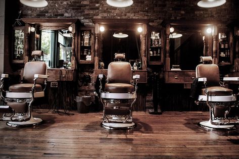 The World's 10 Coolest Barber Shops - Airows Mens Hair Salon, Best Barber Shop, Barber Shop Interior, Master Barber, Barbershop Design, Vintage Barber, Barber Shop Decor, Best Barber, Home Coffee Bar