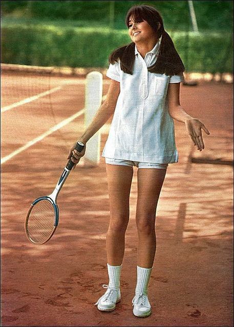 70s Sports Fashion, Old Money Tennis, Tennis Fits, Paddle Tennis, Tennis Aesthetic, Tennis Girl, Tennis Whites, Racquet Club, Tennis Wear