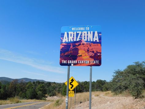 Welcome to Arizona Welcome To Arizona Sign, Arizona Sign, Arizona Trip, Wallpaper Vibes, West Coast Road Trip, Light Board, Little Miss Sunshine, Au Pair, Arizona Travel