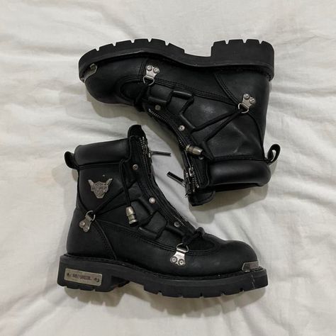 Harley Davidson Shoes For Women, Harley Davidson Bot, Harley Davidson Boots For Women, Harley Boots, Big Boots, Heavy Duty Boots, Grunge Boots, Harley Davidson Shoes, Harley Davidson Boots