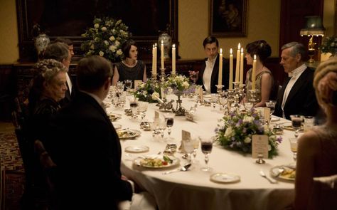 Episode 7: Lord Merton's children, Tim and Larry, cause a stir at dinner in the Downton household. Festive Dinner Table, Downton Abbey Wedding, Formal Dinner Table, Christmas Cookbook, Downton Abbey Fashion, Highclere Castle, Downton Abby, Mystery Party, Dinner Themes