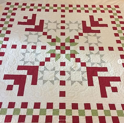 Quilt Pattern Ideas, Christmas Quilting Projects, Snowflake Quilt, Christmas Quilting, Christmas Quilt Patterns, Sampler Quilts, Mystery Quilt, Holiday Quilts, Jellyroll Quilts