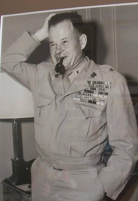 A Marine with cold hands and empty pockets is a dumb Marine." -Chesty Chesty Puller, Usmc Quotes, Airforce Wife, Marine Mom, American Veterans, Military Figures, Band Of Brothers, Us Marine Corps, Us Marines