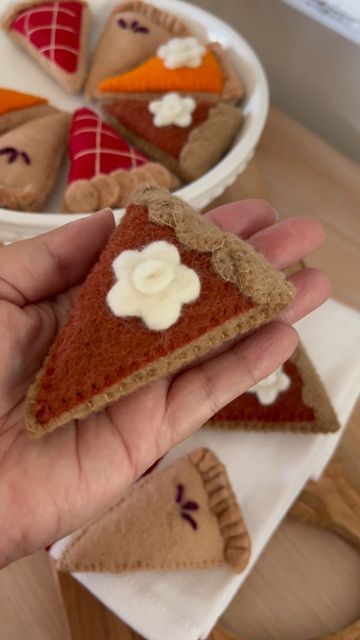 Felt Thanksgiving Food, Felt Thanksgiving, Pumpkin Pie Latte, Silly Hats, Table Setting Decor, Holiday Garlands, Autumn Vibes, Pie Plate, Cherry Pie