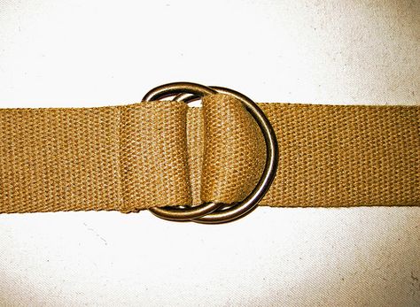 Cute D ring belt Ring Belt How To Tie, Belt Loops How To Make, D Ring Belt Tutorial, Mens D Ring Belt, Metal Hoop Belt, D Ring Belt, Webbing Belt, Jeans Outfit Casual, Casual Belt