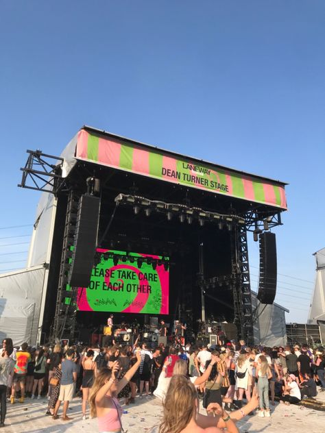 Laneway Festival, Wireless Festival Aesthetic, Concerts Aethstetic, Concert Crowd Aesthetic From Stage, Concert Aesthetic Crowd, Music Festival Aesthetic, Melbourne Laneways, Festival Aesthetic, Concert Photography