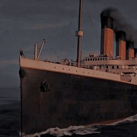 Photo of the Titanic in James Cameron's 1997 film. On the bow are jack and Rose 'flying'. They are very small and hard to see. Titanic Vibes Aesthetic, Titanic Asethic, Titanic Aesthetic Ship, Titanic Movie Aesthetic, Aesthetic Titanic, Titanic Aesthetic, Glitter Room, Titanic Sinking, Titanic 1997