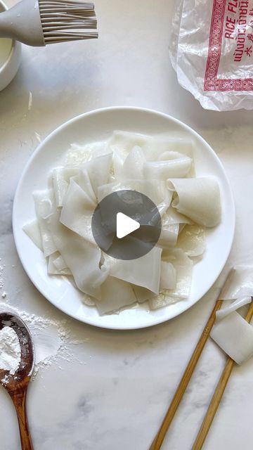 Rice Flour Noodle Recipes, How To Make Rice Noodles At Home, How To Make Rice Noodles, Wide Rice Noodle Recipes, Noodles From Scratch, Water Noodles, Soup Dishes, Rice Noodle Recipes, Rice Noodle Soups