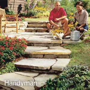 HOW TO: A GARDEN PATH~ Plan and build dry-laid natural stone steps and path, using flat flagstones for the treads and thicker blocks of matching stone for the risers. DIY Flag Stone Steps, Sloped Landscaping, Flagstone Steps, Paver Path, Woodland Path, Bonsai Pruning, Build A Garden, Stone Step, Garden Pathways