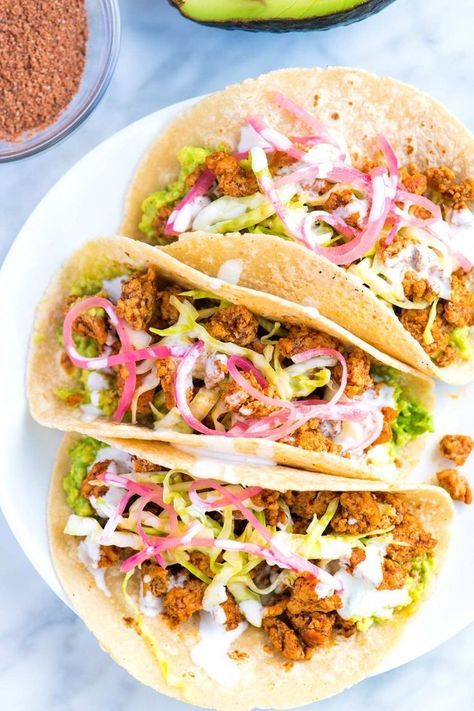 Thanks to ground pork, these easy tacos come together fast. You can even make the in advance. They are practically crave-worthy! Ground Pork Tacos, Easy Tacos, Pork Taco, Meat Ideas, Healthy Chicken Tacos, Taco Filling, Ground Pork Recipes, Beer Battered, Pork Tacos