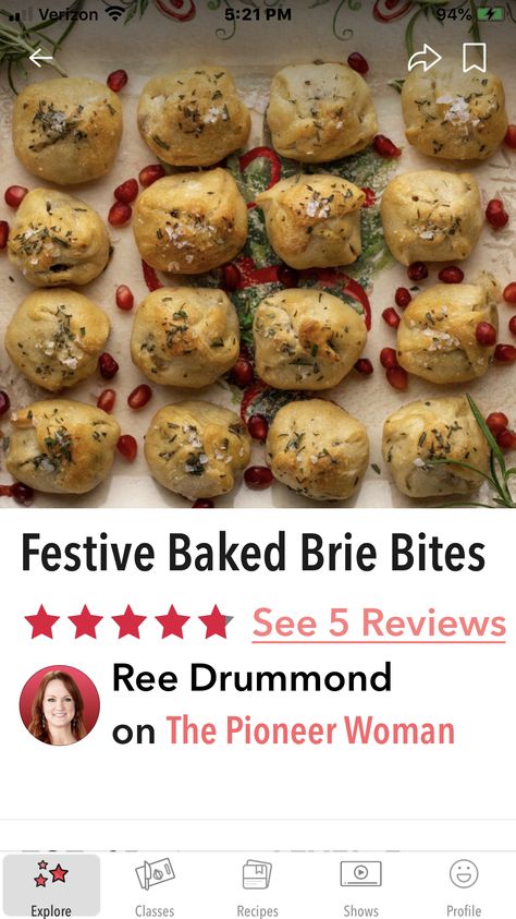 Pioneer Woman Charcuterie Bites, Pioneer Woman Brie Bites, Ree Drummond Brie Bites, Bre Cheese Appetizers Baked Brie Crescent Rolls, Pioneer Woman Festive Baked Brie Bites, Festive Brie Bites Pioneer Woman, Xmas Meals, Bri Cheese Appetizer Baked Brie, Baked Brie Recipe