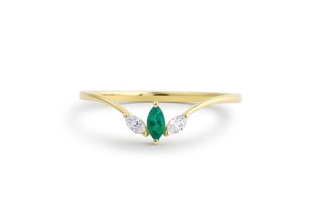 Marquise Emerald Ring / 14k Marquise Emerald and Marquise Diamond Ring / Natural Emerald Jewelry / Dainty Emerald Ring with Marquise Diamond ***The Marquise Emerald is Genuine Natural Emerald Item Detail • Made to Order. • Gold Kt: 14K Solid Gold • Custom Gold Color: Rose Gold, Yellow Gold, White Marquise Cut Rings, Smaragd Ring, May Birthstone Rings, Marquise Diamond Ring, Gold Armband, Jewelry Dainty, Marquise Diamond, Emerald Jewelry, Gold Plated Rings