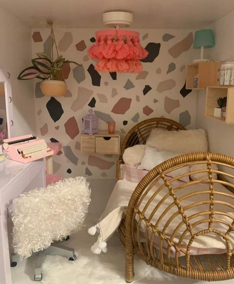 American Girl Bedrooms, Diy Doll Room, Babysitting Aesthetic, American Girl Storage, Mini Rv, American Doll House, Ag Doll House, American Girl House, Ag Doll Crafts