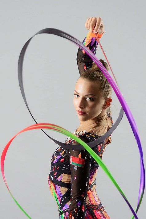 <<Melitina Staniouta (Belarus)>> Ribbon Dance Photography, Ribbon Dance Poses, Dance Fashion Photography, Dancing Pose Reference, Ribbon Dancer, Gymnastics For Beginners, Rhythmic Gymnastics Training, Dancing Poses, Dancing Pose