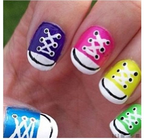 Converse Nail Art, Converse Nails, Star Nail Art, Fingernail Designs, Manicure Nail Designs, Super Cute Nails, Colorful Nail, Shoe Nails, Pretty Nail Art Designs