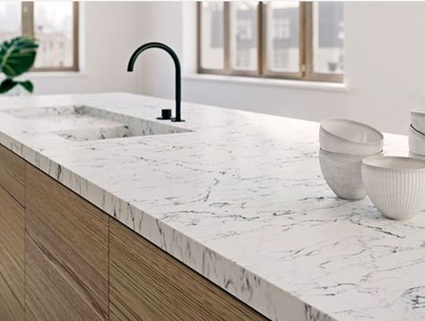 Modern counter edge detail, flush with cabinets. White Attica Caesarstone, Caesarstone Raw Concrete, White Kitchen Worktop, Caesarstone Quartz Countertops, Grey Quartz Countertop, Kitchen Niche, Caesarstone Kitchen, Waterfall Countertop, Caesarstone Countertop