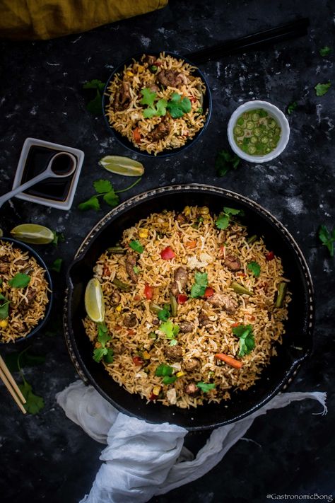 Chicken Fried Rice with Sriracha and Chinese five spice Chinese Five Spice Chicken, Ground Chicken Recipes Easy, Reheat Rice, Rice In Instant Pot, Five Spice Chicken, Rice Meals, Chinese Five Spice, Chicken Fried Rice Recipe, Chicken Menu