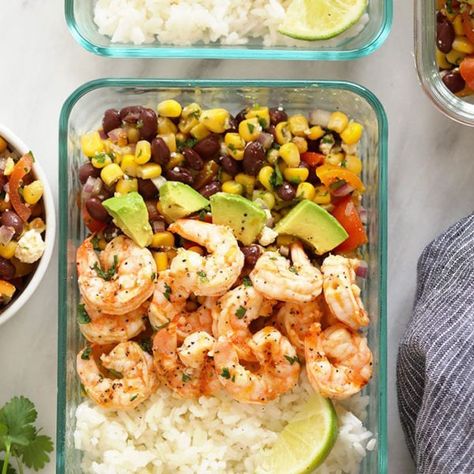 These Fresh Grilled Shrimp Meal Prep Bowls are about to become your go-to meal prep recipe for the week! With perfectly marinaded grilled shrimp, an easy to make black bean corn salad and a side of rice, this balanced meal really jazzes up lunches on the go. Meal Prep Shrimp, Shrimp Meal Prep, Flavorful Shrimp, Fit Foodie Finds, Bbq Pork Ribs, Pork Rib Recipes, Prep Bowls, Fit Foodie, Easy Healthy Meal Prep