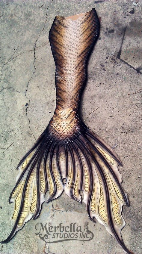 Gold Mermaid Tail, Realistic Mermaid Tails, Professional Mermaid, Realistic Mermaid, Mermaid Fin, Silicone Mermaid Tails, Siren Mermaid, Mermaid Swimming, Real Mermaids