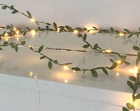 Fairy Lights On Wall, Hipster Bedroom Decor, Leaf Fairy, Green String Lights, Waterfall Lights, Wire Fairy Lights, String Lights In The Bedroom, Led Lighting Diy, Hipster Room Decor