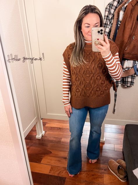 trendy mom outfit fall 2024 ; sweater vest outfit ; how to style a sweater vest 2024 How To Wear A Pullover Vest, Womens Sweater Vest Outfit, How To Wear A Sweater Vest, Cute Sweater Vest Outfits, Sweater Vest Outfit Winter, Styling A Sweater Vest, Trendy Mom Outfits Fall, Winter Vest Outfits, Style A Sweater Vest