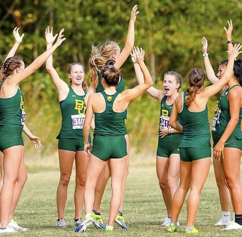 Xc Running, Cross County, Track Pictures, Jersey Ideas, Pictures To Recreate, Sport Women, Artistic Gymnastics, Spandex Shorts, Cross Country