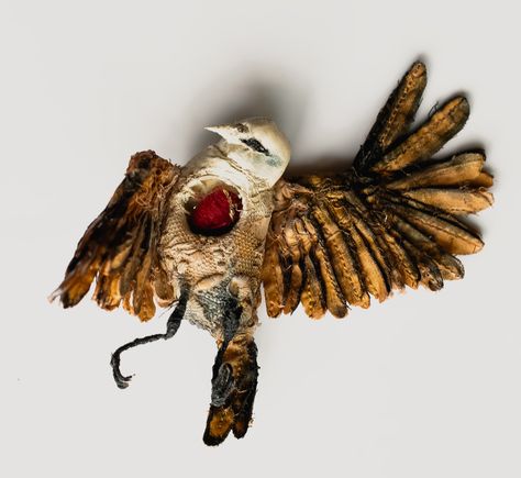 Florals, Beads, and Lace Embellish Whimsical Faux Taxidermy and Anatomical Sculptures | Colossal Taxidermy Art, Vulture Culture, Colossal Art, Faux Taxidermy, Modern Crafts, A Silent Voice, Sculpture Installation, Soft Sculpture, Taxidermy