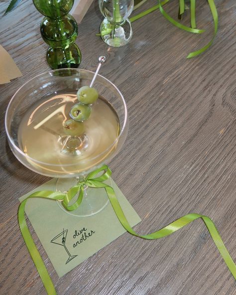 Talk {32} me🍸 #tinibitolder #oliveanother #martini #birthday #birthdayparty Martini Themed Birthday Party, Martini Birthday Party Theme, Martini Party Ideas Decoration, Tini Birthday, Tini Party, 31st Party, Birthday Martini, Martini Birthday, 28 Birthday