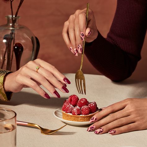 Now that it’s September, how do we feel about our fall collection, #CNDAutumnAddict? 🍎🍏 Hand Model Aesthetic, Creative Nail Photoshoot, Nail Paint Photoshoot, Nail Shoot Ideas, Nail Model Photography, Nail Branding Photoshoot, Nail Photography Ideas, Nail Advertising Ideas, Nail Photography Ideas Hands