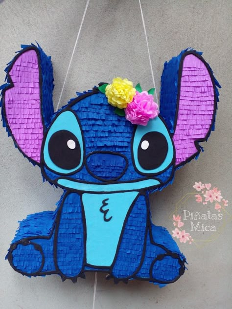 Lilo And Stitch Pinata, Stitch Birthday Gift Ideas, Stitch Birthday Games, Stitch Birthday Party Ideas Diy, Stitch Pinata Diy, Stitch Disney Birthday Party, Stitch Disney Party Ideas, Cute Pinatas, Cute Piñatas