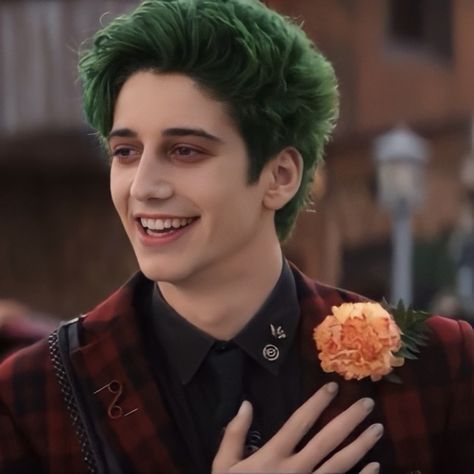 milo manheim Hear Me Out Characters Boys, Zed Necrodopolis Zombies 3, Smash Cake Characters, Hot Disney Characters, Zed From Zombies, Milo Manheim Zombies, Hear Me Out Cake Characters, Hear Me Out Cake, Zed Zombies