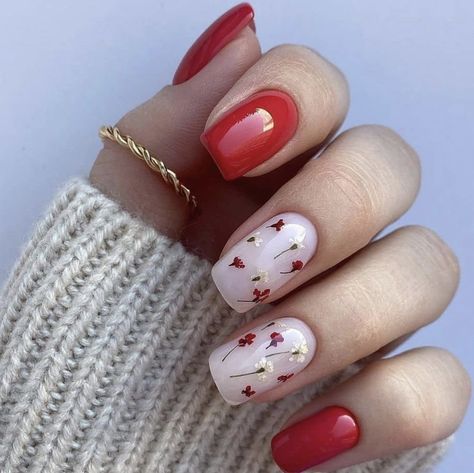 Spring Nail Ideas 2023, Red Flower Nails, Spring Manicure Ideas, Spring Nail Design, Trendy Manicure, Spring Nail Ideas, Wow Nails, Spring Acrylic Nails, Hippie Nails