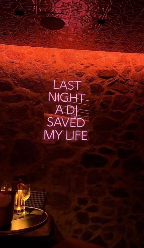 Last Night A Dj Saved My Life, Music Club Aesthetic, Wise Aesthetic, House Music Aesthetic, Dj Wallpaper, Dj Quotes, Neon Signs Quotes, Neon Quotes, Wallpaper Pastel