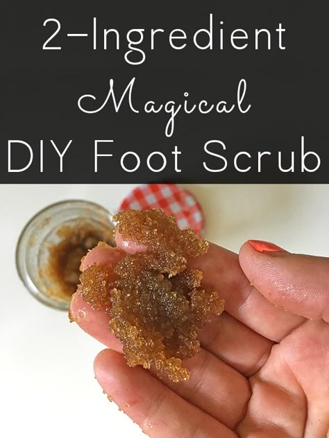 If you're feeling a little bit sandals-shy this year, treat your feet with this magical 2-ingredient foot scrub. You'll see results in as little as a week! Pedicure Diy, Foot Scrub Recipe, Homemade Foot Scrub, Peppermint Foot Scrub, Healing Lip Balm, Sustainable Crafts, Dry Cracked Heels, Sugar Scrub Recipe, Sugar Scrub Diy