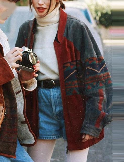 Vintage Coat Aesthetic, 89s Outfits, 1990s Womens Fashion, 80s Nerd Fashion, 80s Winter Outfits Vintage, 80s Winter Jacket, 80s Winter Aesthetic, Vintage Fall Clothes, Winter 80s Outfits