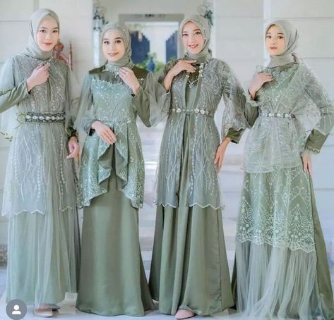 Baju Sage Green, Gaun Hijau Sage, Hijau Sage Dress Hijab, Bridesmaid Dresses Hijab Brokat Simple, Dress Hijab Sage, Bresmaid Dresses Muslim Weddings, Kebaya Sage Green Hijab, Dress Sage Green Hijab, Dress Perpisahan Hijab