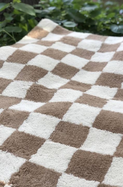 Checkered Rug Dining Room, Washable Checkered Rug, Checkered Bathroom Rug, Checkered Rug Nursery, Nursery Checkered Rug, Checkered Rug Living Room, Checkered Bath Mat, Revival Checkered Rug, Tan And White Checkered Rug