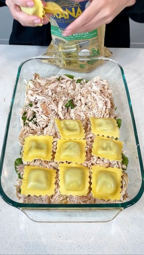 Chicken Stuffed Ravioli, Chicken Ravioli Bake, Chicken And Ravioli Recipes, Chicken Mushroom Ravioli, Chicken Ravioli Recipe, Dinner Ravioli, Cheese Ravioli Recipe Frozen Alfredo, Chicken And Ravioli, Baked Frozen Ravioli Casserole