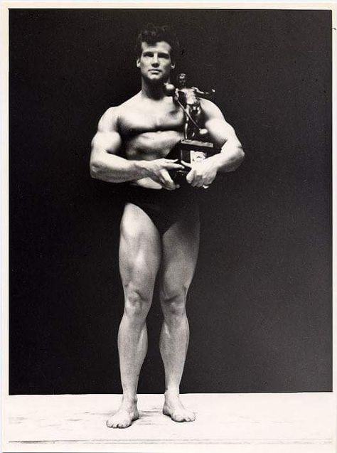 Steve Reeves Arnold Schwarzenegger Ballet, Arnold Schwarzenegger Back, John Skywalker Bodybuilder, Steve Reeves, Jon Skywalker Bodybuilder, Arnold Schwarzenegger Muscle Beach, Physical Fitness, Bodybuilding, Healthy Lifestyle