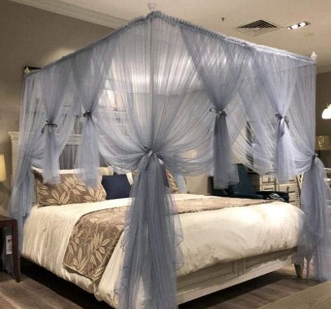 Canopy Bed Curtain, Princess Bedroom Decor, Royal Bedroom Design, Curtains Design, Canopy Bed Curtains, Romantic Bedroom Decor, Decoration Lights, Princess Bedroom, Princess Bed