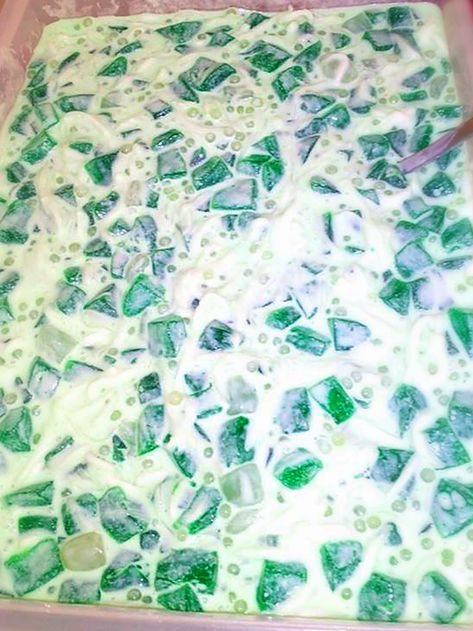 Philippine Desserts, Buko Pandan Recipe, Pandan Recipe, Philippine Recipes, Country Desserts, Buko Pandan, Pinoy Dessert, Philippines Recipes, Filipino Dessert