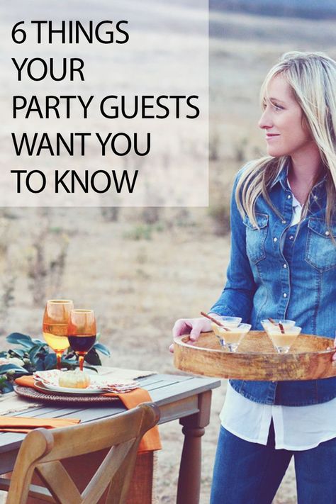 How to host a party Hosting Christmas Party In Small Space, Hostess Tips, Hosting Christmas Party, Planning A Party, Hosting A Party, Pie Party, Party Hosting, Hosting Essentials, Grab Food