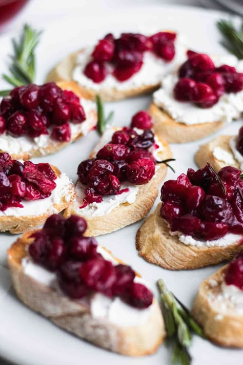 Roasted Cranberry and Goat Cheese Crostini | So Happy You Liked It Brie Crostini Appetizers, Cranberry Brie Crostini, Cranberry Appetizers, Grape Crostini, Christmas Appies, Cranberry Crostini, Goat Cheese Toast, Brie Crostini, Best Christmas Appetizers