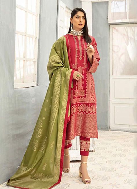 It's all about bold and fresh colors emphasizing a modern twist featuring our new, straight cut maroon color jacquard pakistani suit, comes with maroon lawn cotton trouser, teamed with a beautiful contrast green colour jacquard dupatta which completes this look. Maroon Contrast Colour, Jacquard Suit, Indian Clothing Brands, Green Combination, Ethnic Wear Indian, Colour Contrast, Color Combinations For Clothes, Pakistani Suit, Pakistani Suits