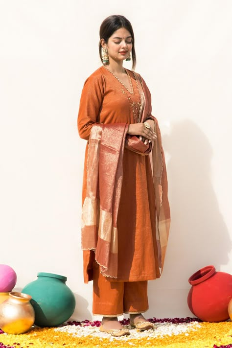 Shop for MITHI SUPARI Orange Tissue Kesar Neck Embroidered Kurta Pant Set for Women Online at Aza Fashions Orange Indian Outfit, Latest Suit Design, Kurta Pant Set, Anarkali Dress Pattern, Indian Designer Suits, Desi Wear, Pakistani Fashion Casual, Kurti Designs Latest, Long Kurti Designs